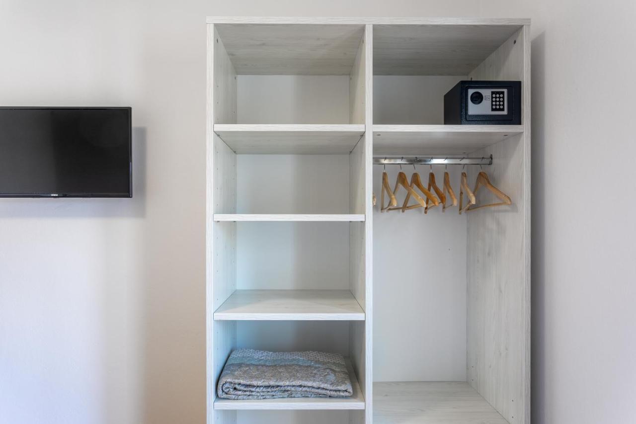 חוואר Apartments Luksa - Zf Hvar מראה חיצוני תמונה