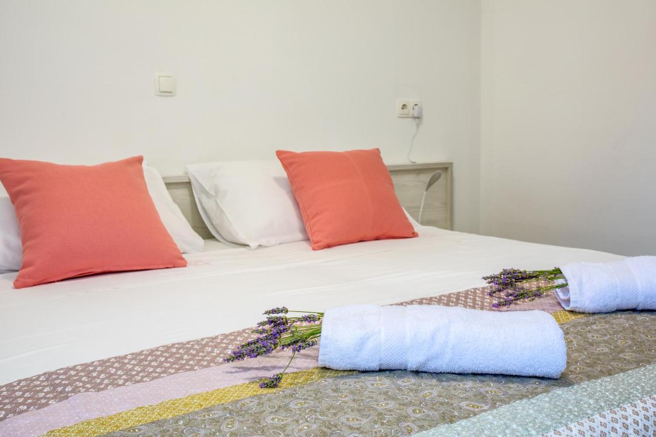 חוואר Apartments Luksa - Zf Hvar מראה חיצוני תמונה