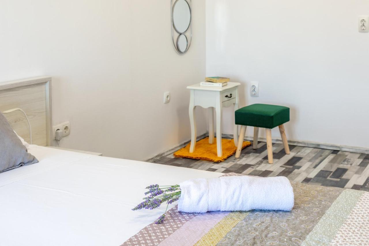 חוואר Apartments Luksa - Zf Hvar מראה חיצוני תמונה