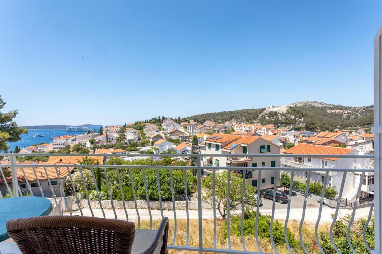 חוואר Apartments Luksa - Zf Hvar מראה חיצוני תמונה