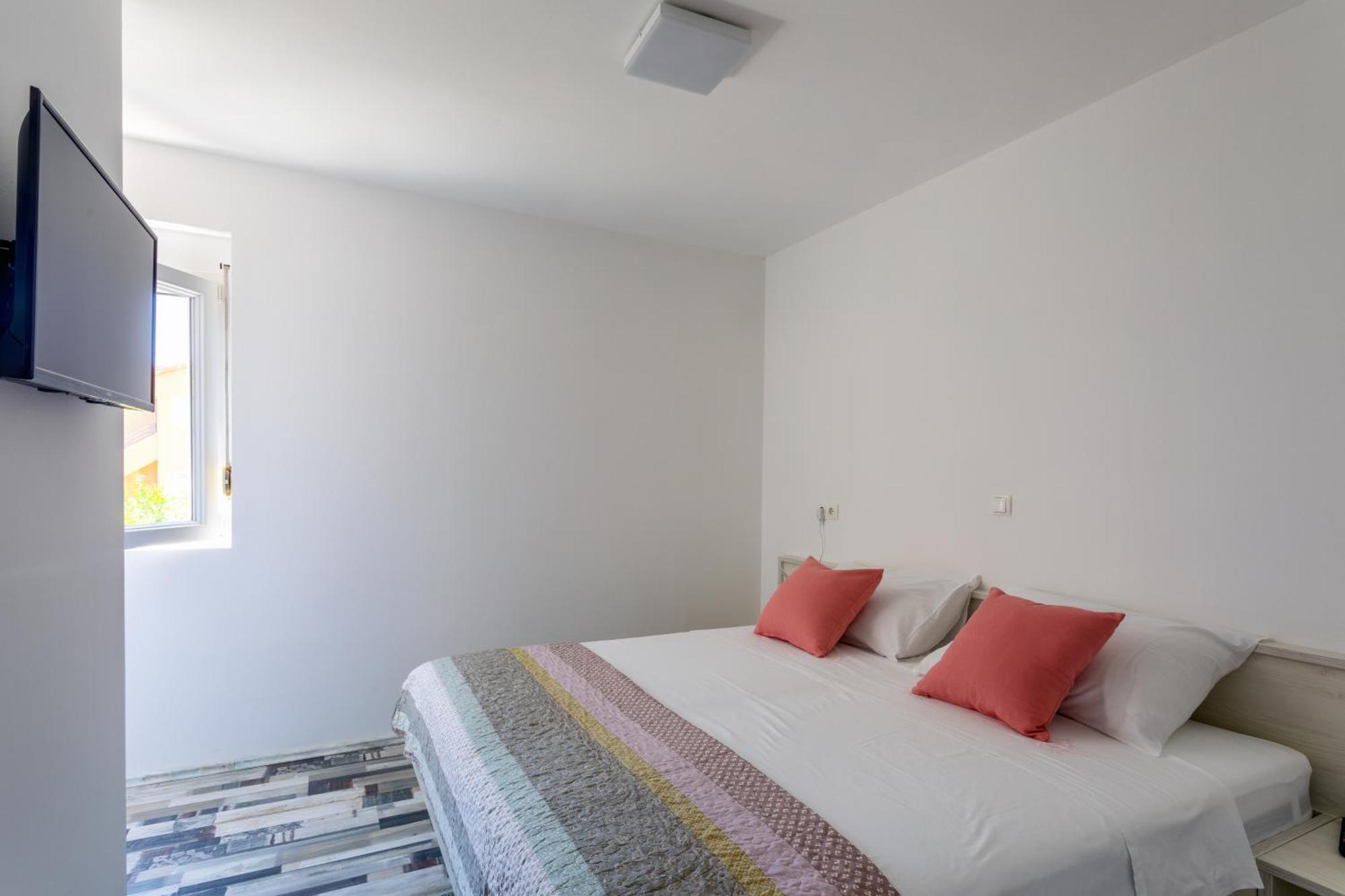 חוואר Apartments Luksa - Zf Hvar מראה חיצוני תמונה