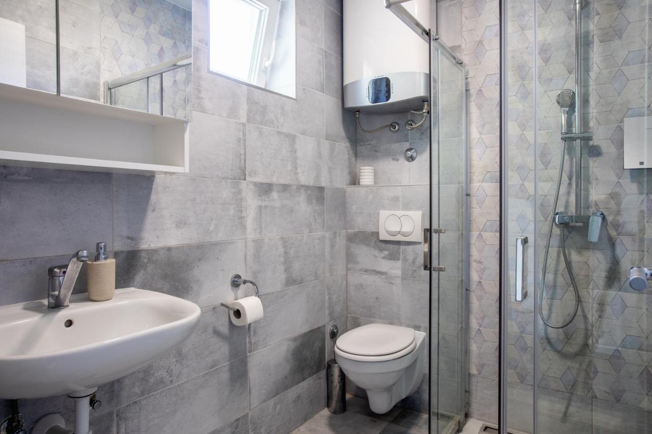 חוואר Apartments Luksa - Zf Hvar מראה חיצוני תמונה