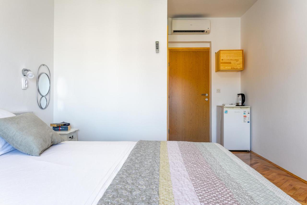 חוואר Apartments Luksa - Zf Hvar מראה חיצוני תמונה