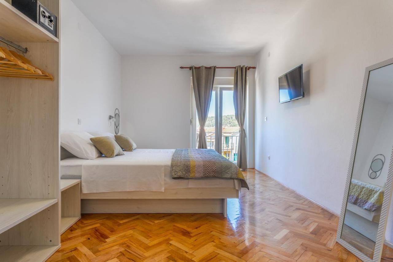 חוואר Apartments Luksa - Zf Hvar מראה חיצוני תמונה