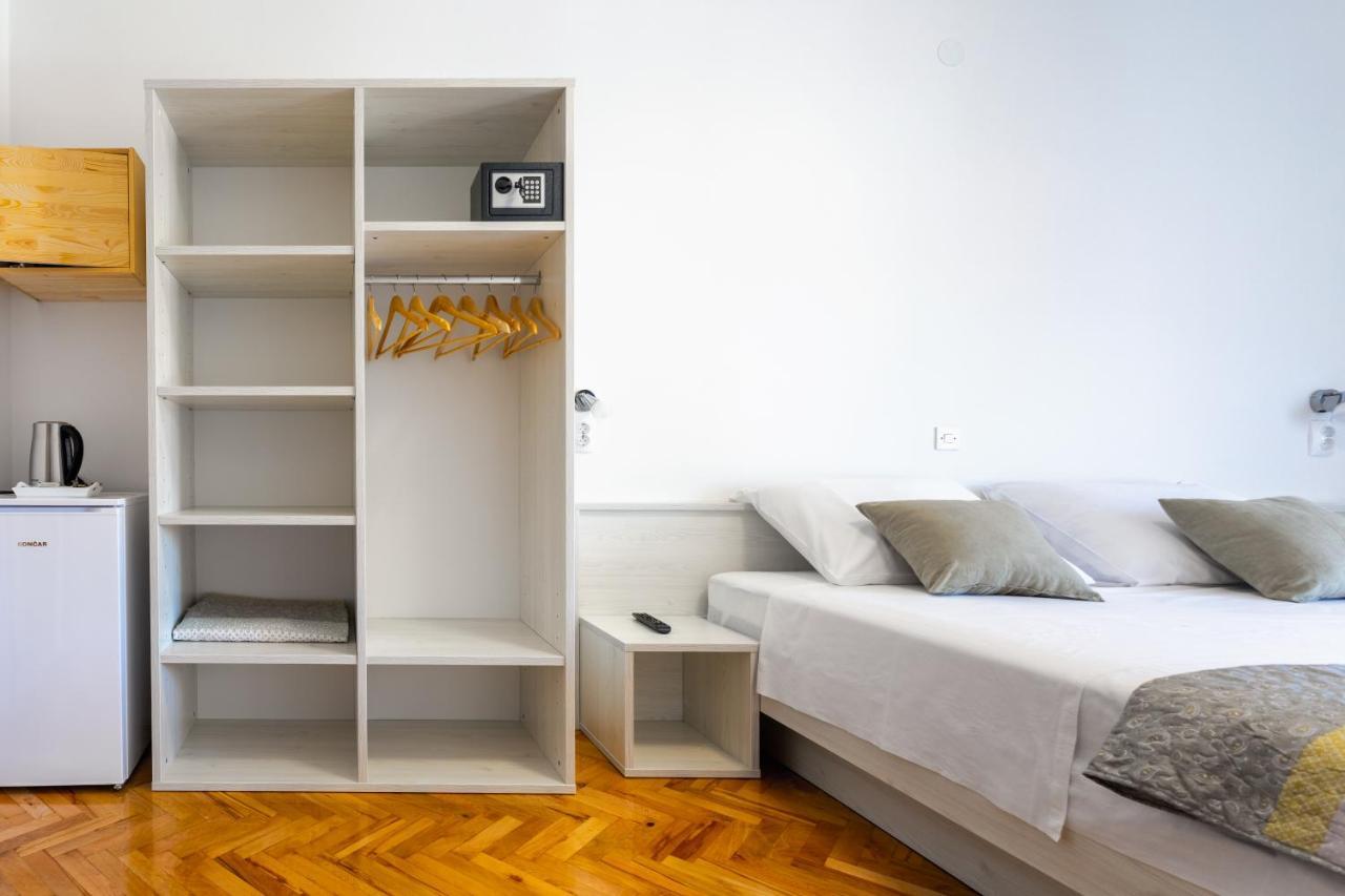 חוואר Apartments Luksa - Zf Hvar מראה חיצוני תמונה