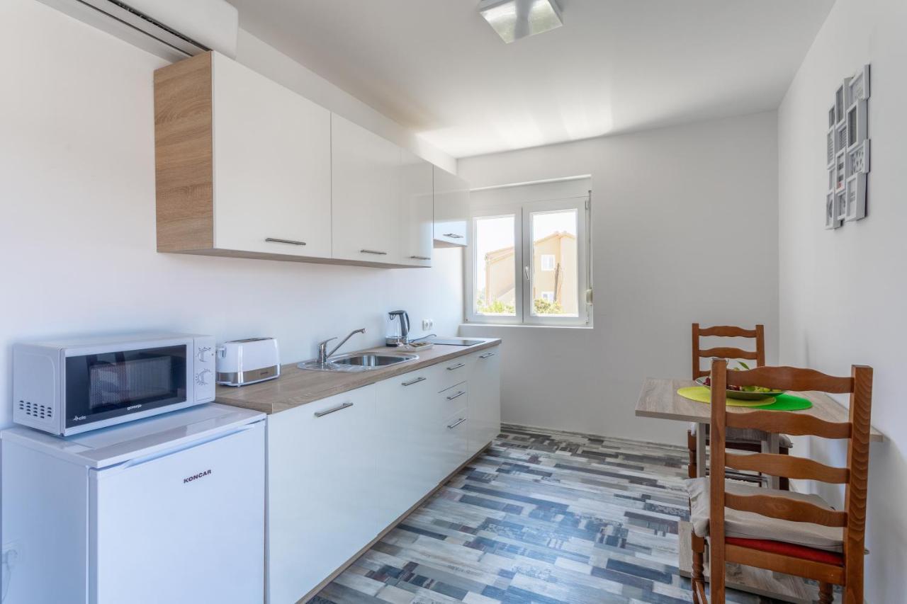 חוואר Apartments Luksa - Zf Hvar מראה חיצוני תמונה