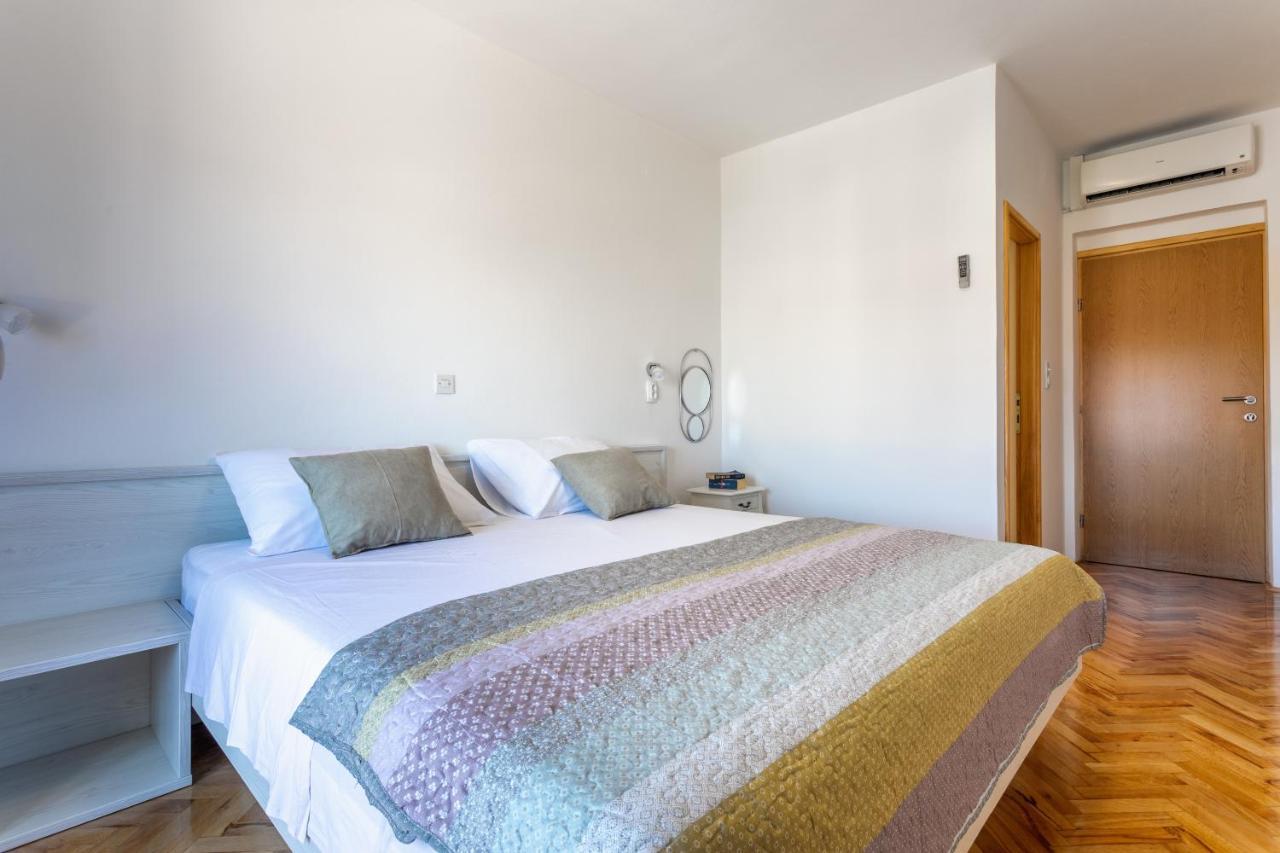 חוואר Apartments Luksa - Zf Hvar מראה חיצוני תמונה