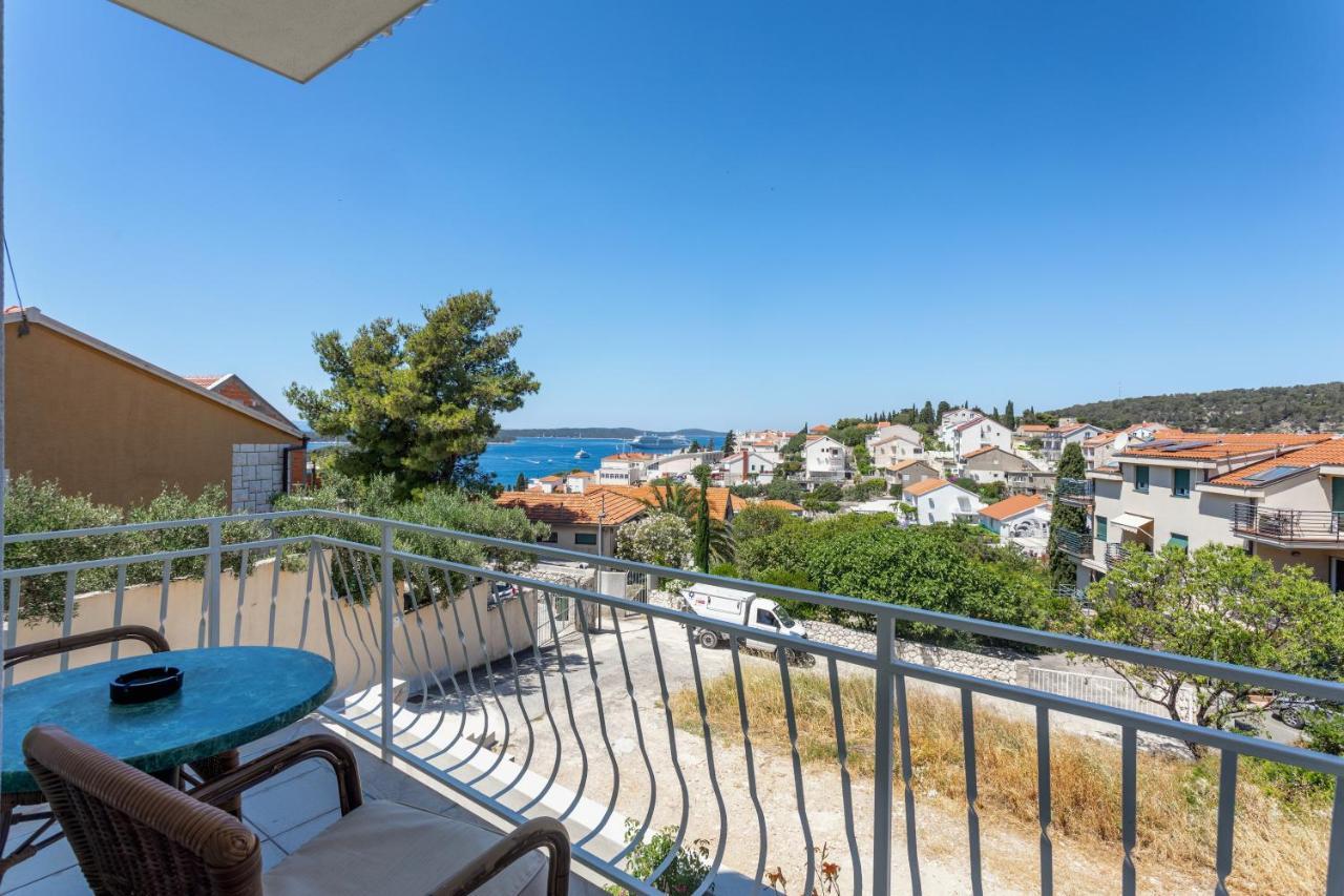 חוואר Apartments Luksa - Zf Hvar מראה חיצוני תמונה