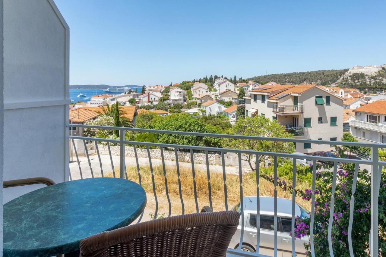 חוואר Apartments Luksa - Zf Hvar מראה חיצוני תמונה